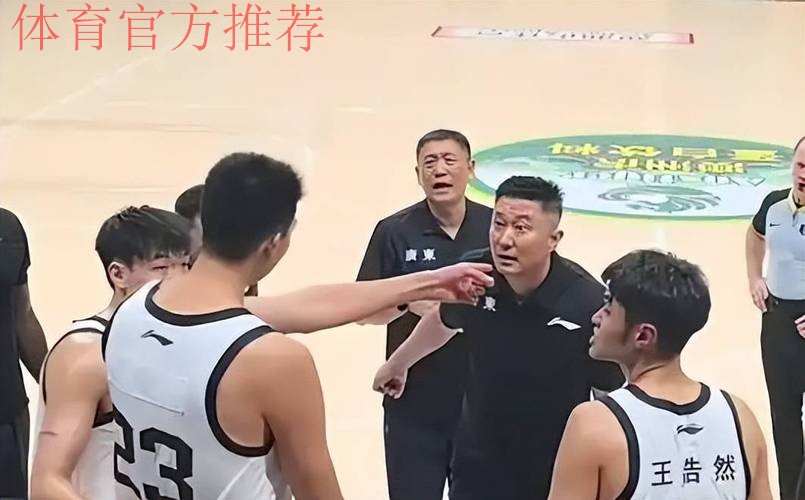 轰6分13板2帽！离开杜锋，你和广东双赢，朱芳雨抓紧回购徐昕